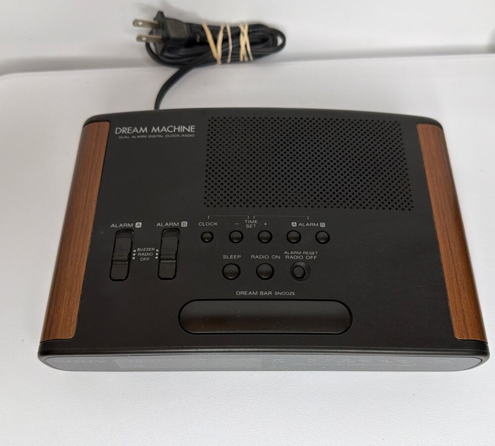 Sony Dream Machine ICF-C420 Digital Clock Radio Black Woodgrain AM/FM Dual Alarm